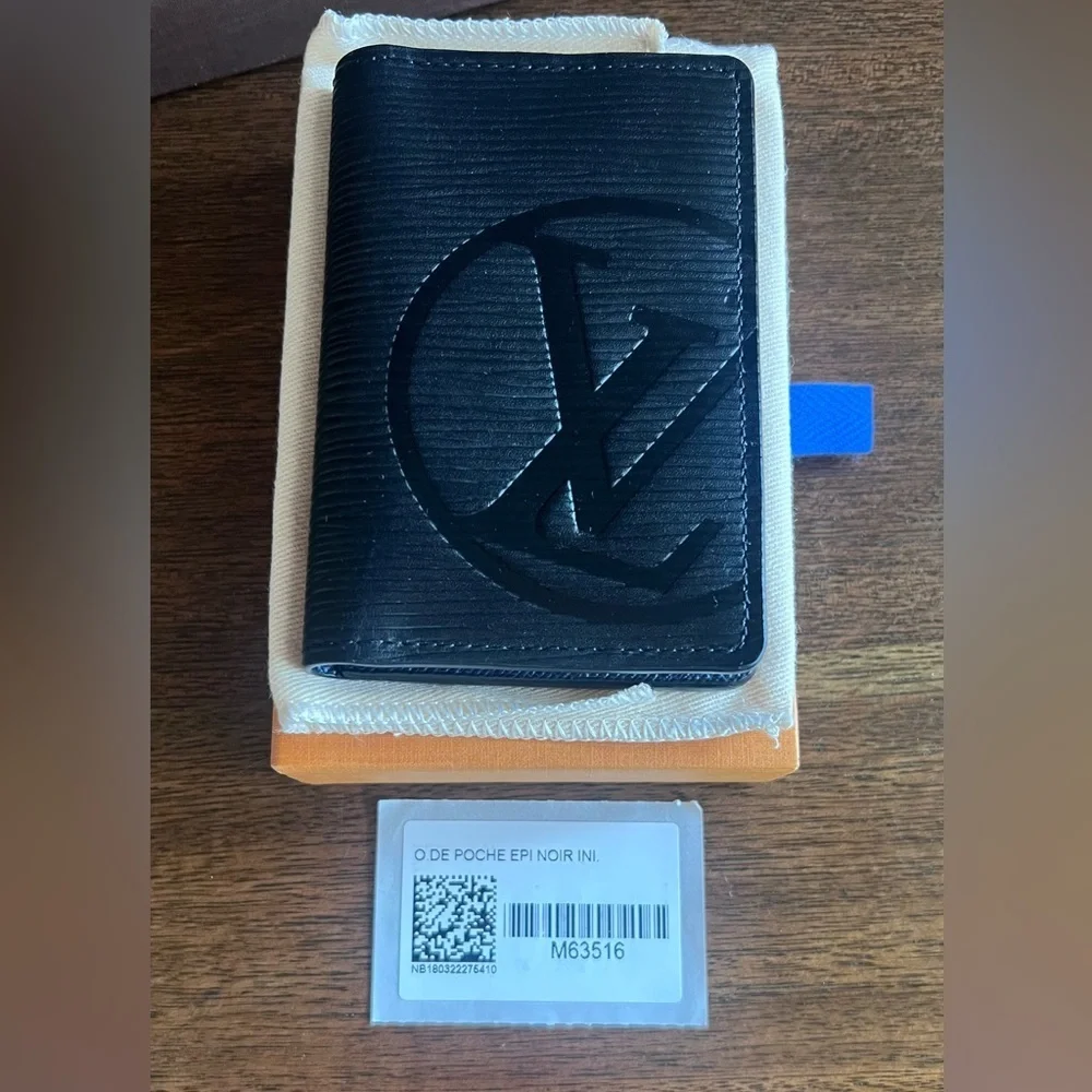 LOUIS VUITTON LV Initial Black Navy Epi Noir Leather Pocket Organizer with Tags
